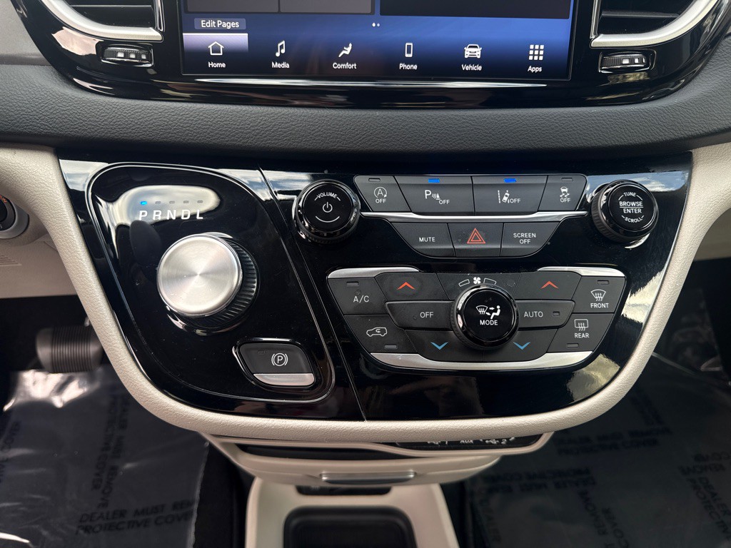 2023 Chrysler Pacifica Image 20