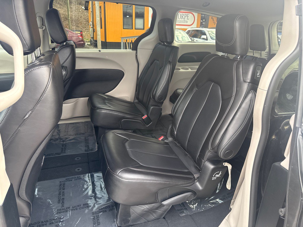 2023 Chrysler Pacifica Image 26