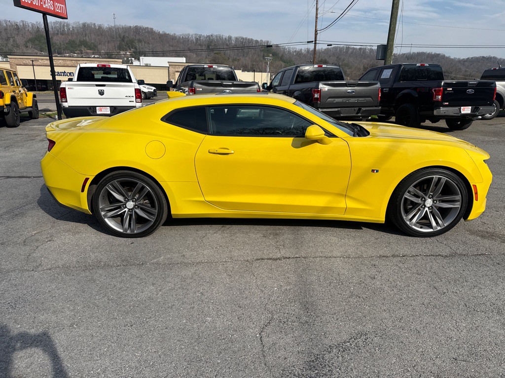 2018 Chevrolet Camaro Image 8