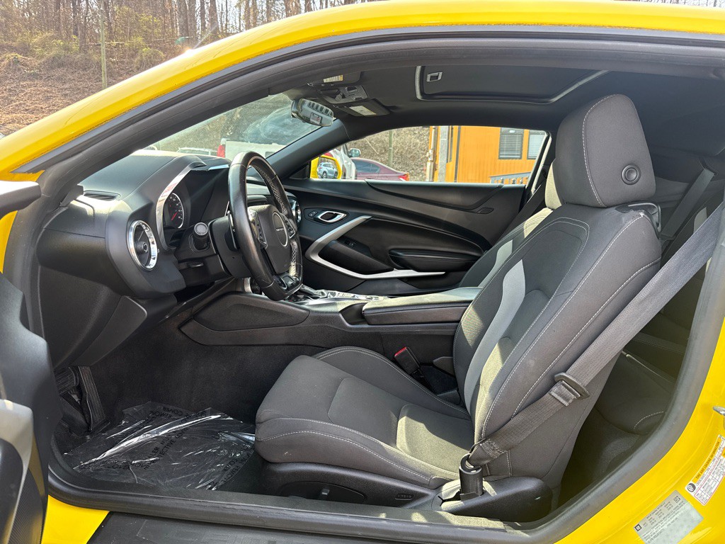 2018 Chevrolet Camaro Image 11