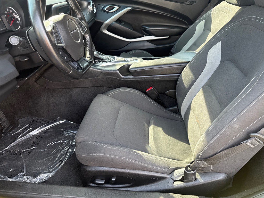 2018 Chevrolet Camaro Image 14