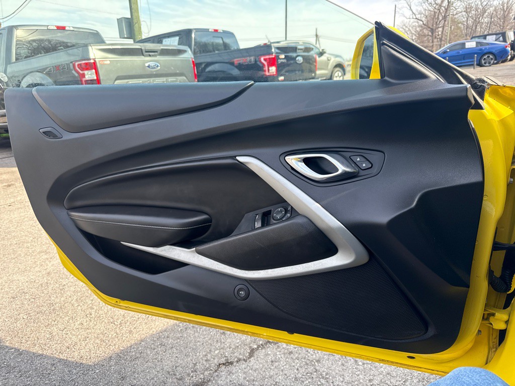 2018 Chevrolet Camaro Image 26