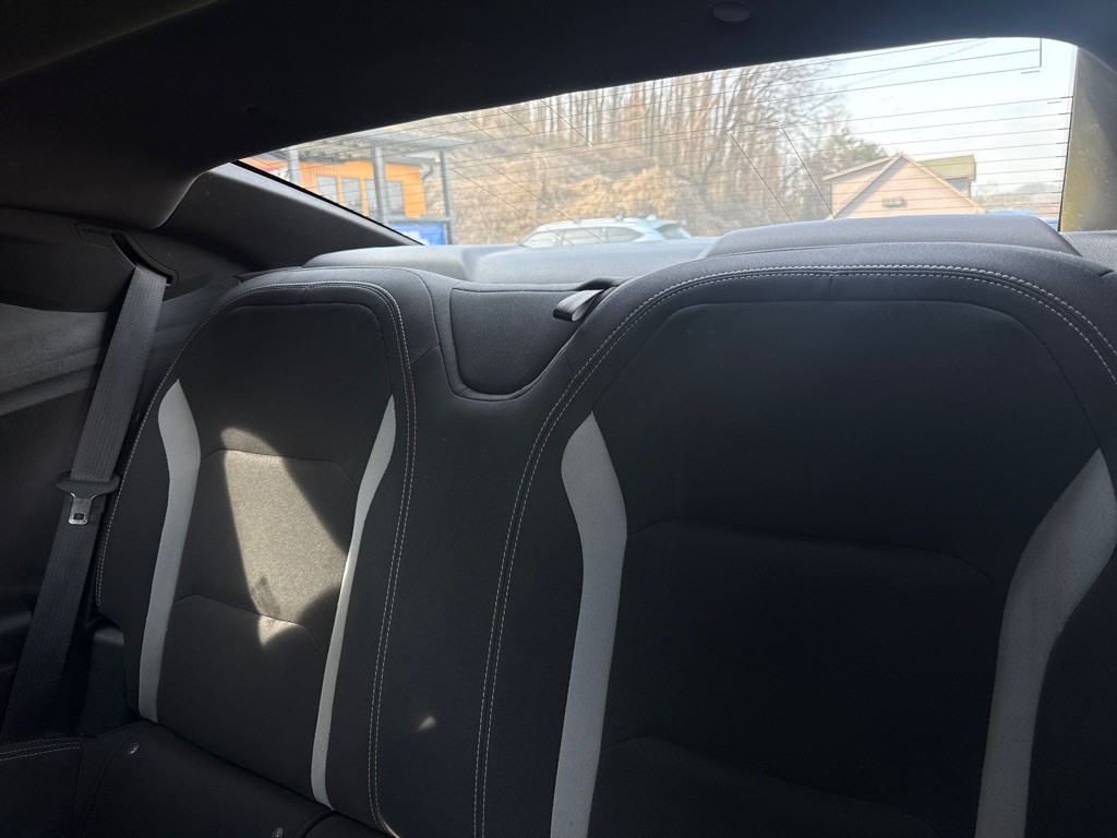 2018 Chevrolet Camaro Image 28