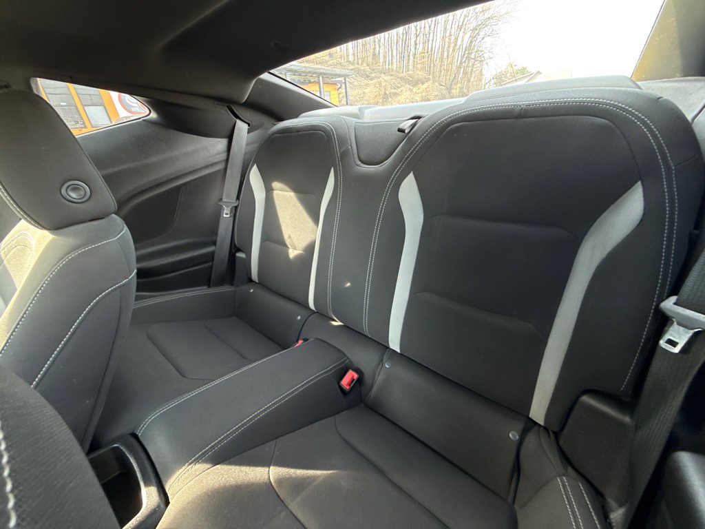 2018 Chevrolet Camaro Image 29