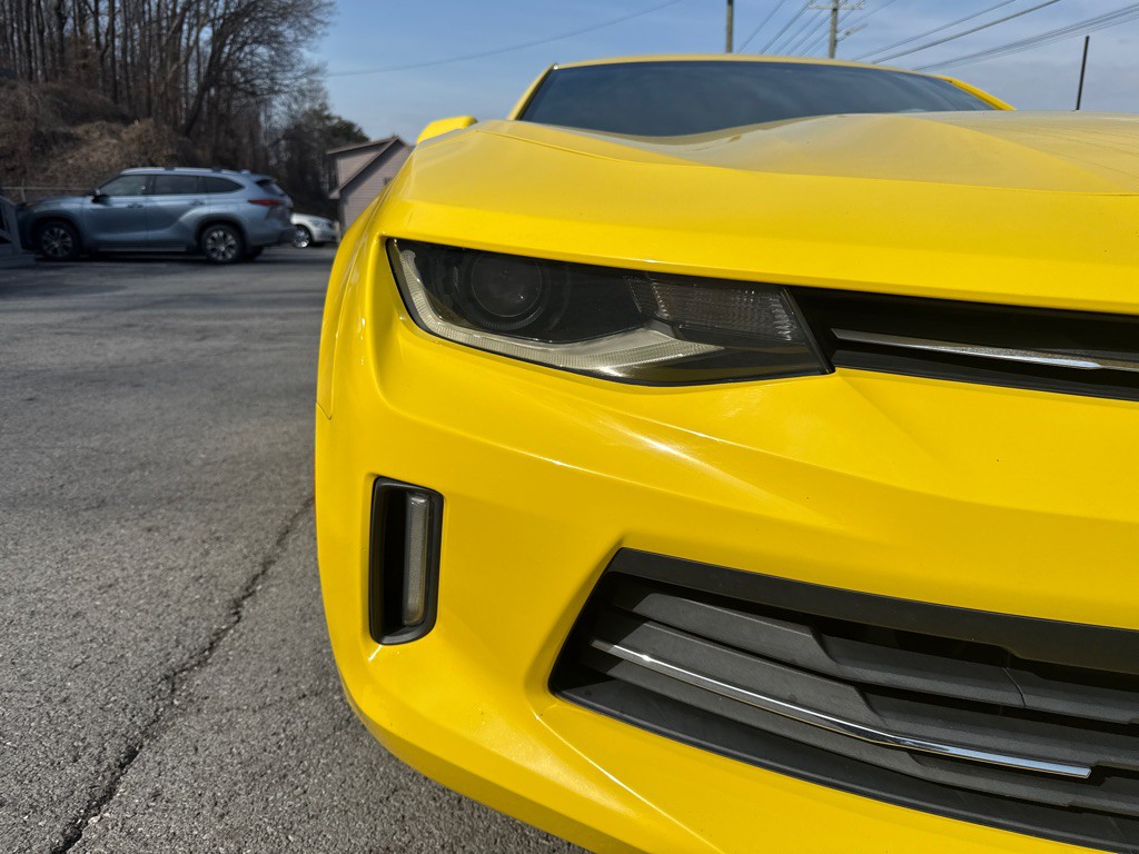 2018 Chevrolet Camaro Image 39