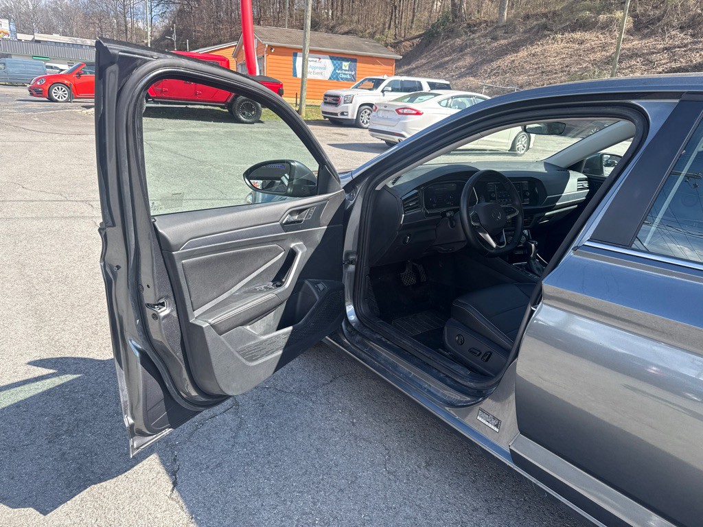 2024 Volkswagen Jetta Image 9