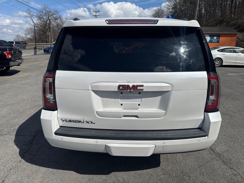 2016 GMC Yukon Image 6