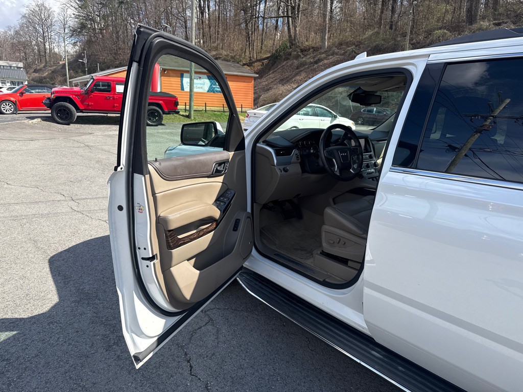 2016 GMC Yukon Image 9