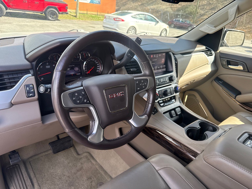 2016 GMC Yukon Image 11