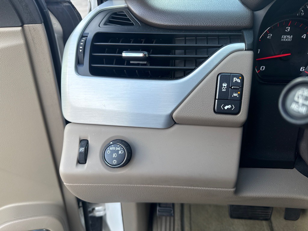 2016 GMC Yukon Image 21