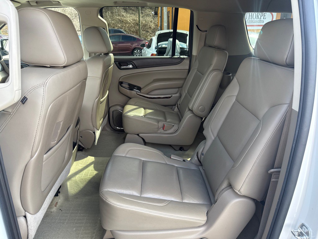 2016 GMC Yukon Image 28