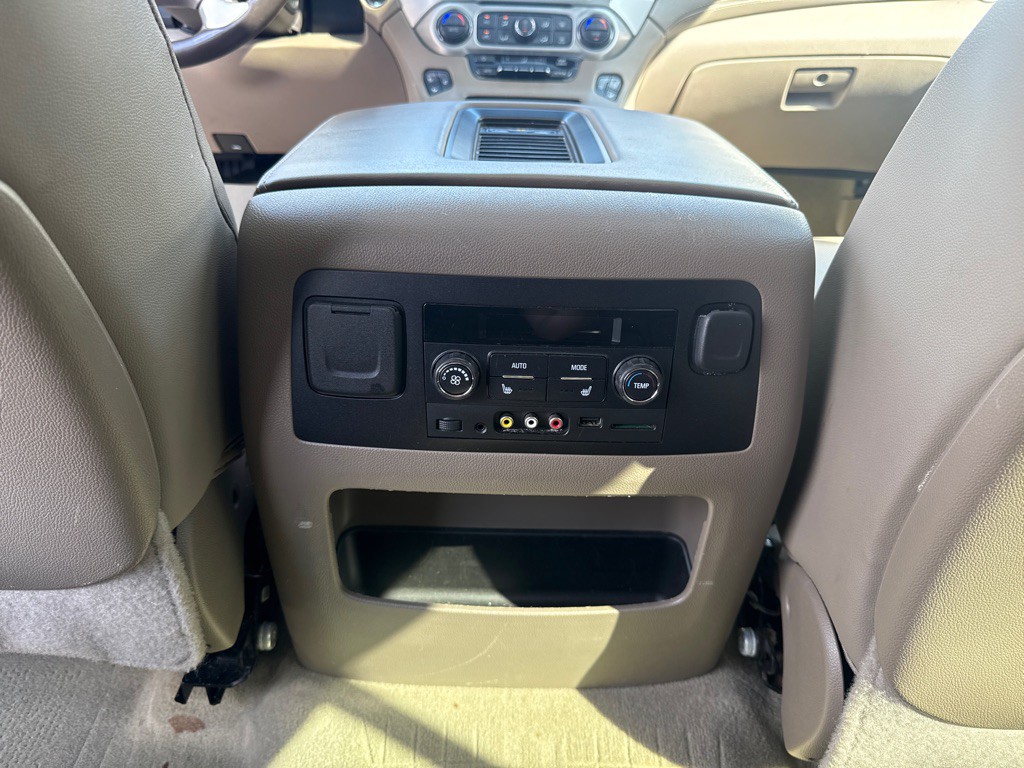 2016 GMC Yukon Image 33