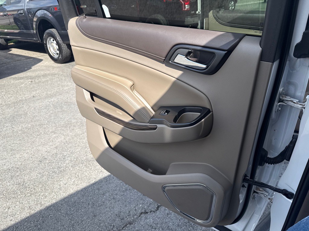 2016 GMC Yukon Image 35