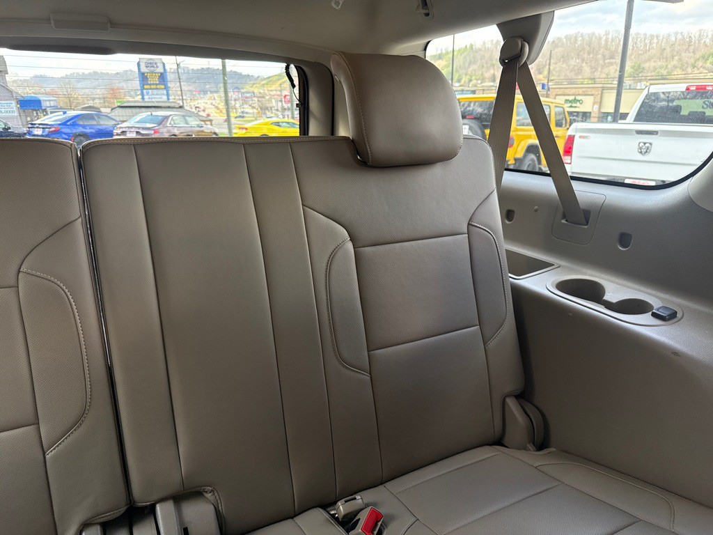 2016 GMC Yukon Image 37