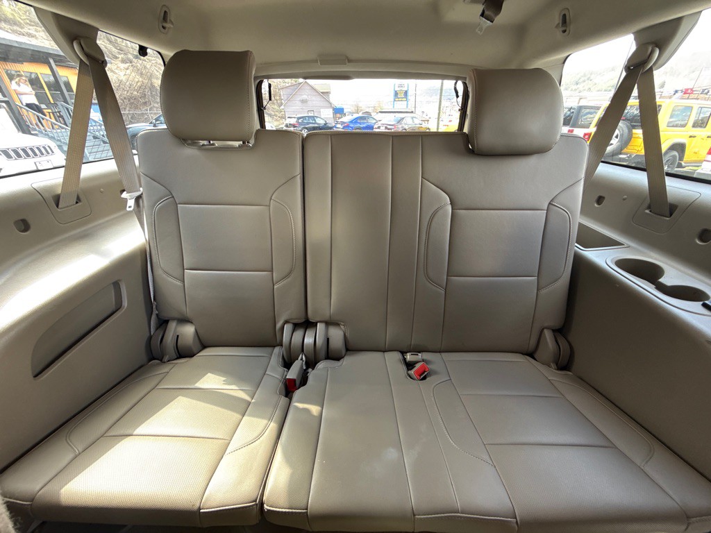 2016 GMC Yukon Image 38