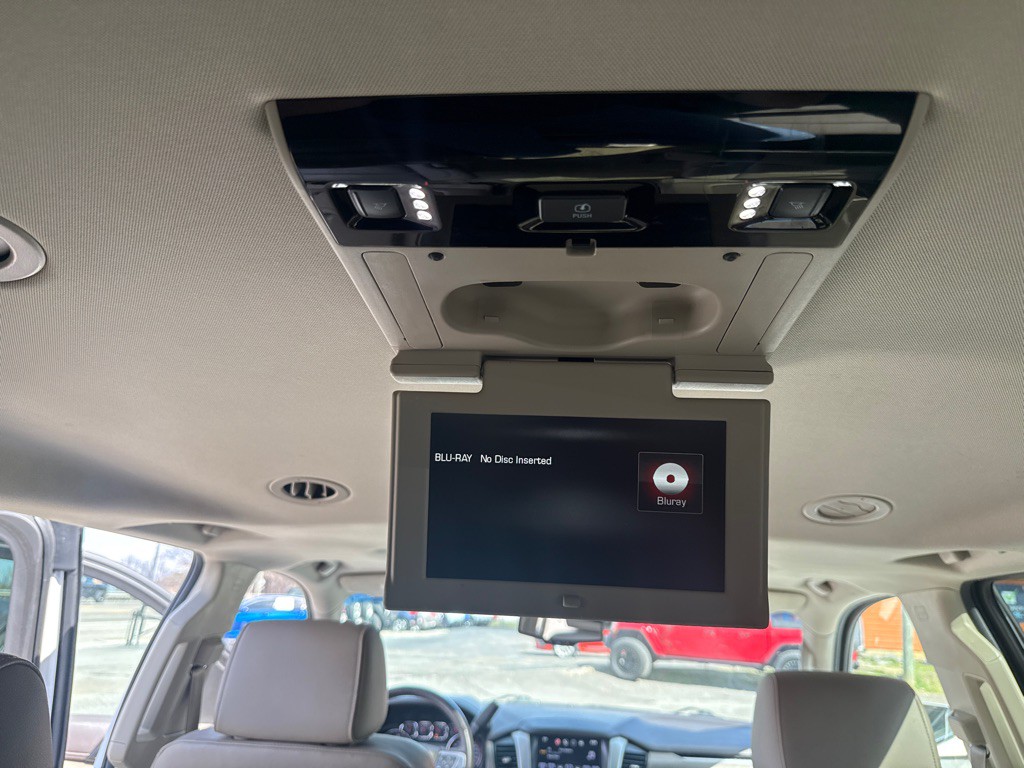 2016 GMC Yukon Image 39