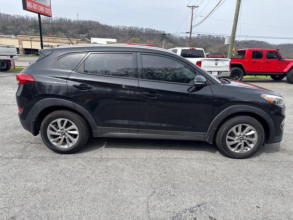 2016 Hyundai Tucson Image 8