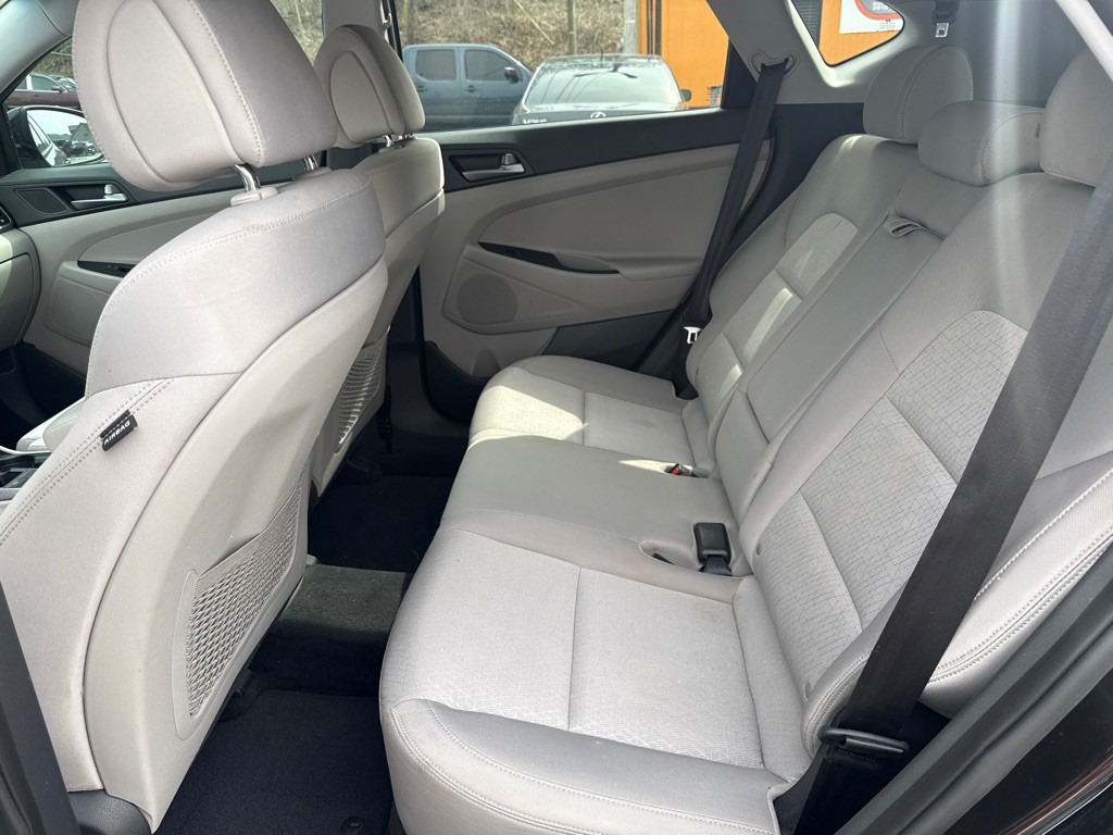 2016 Hyundai Tucson Image 21