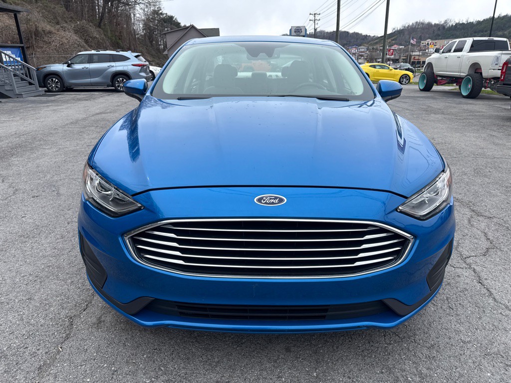2020 Ford Fusion Image 2