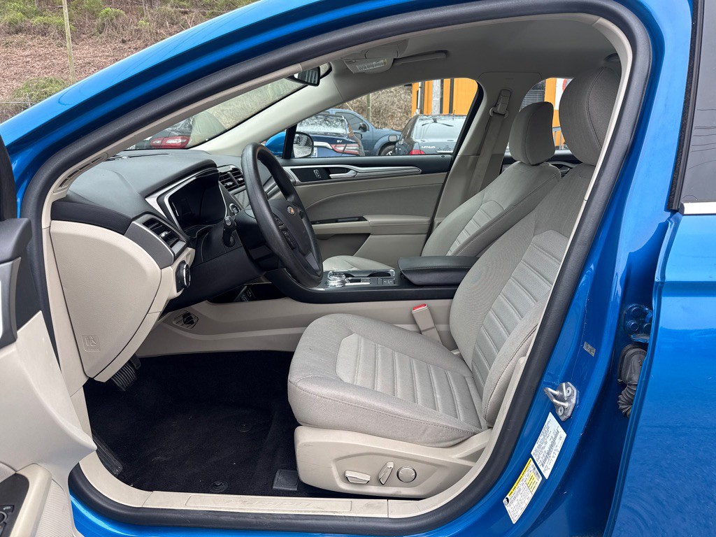 2020 Ford Fusion Image 10