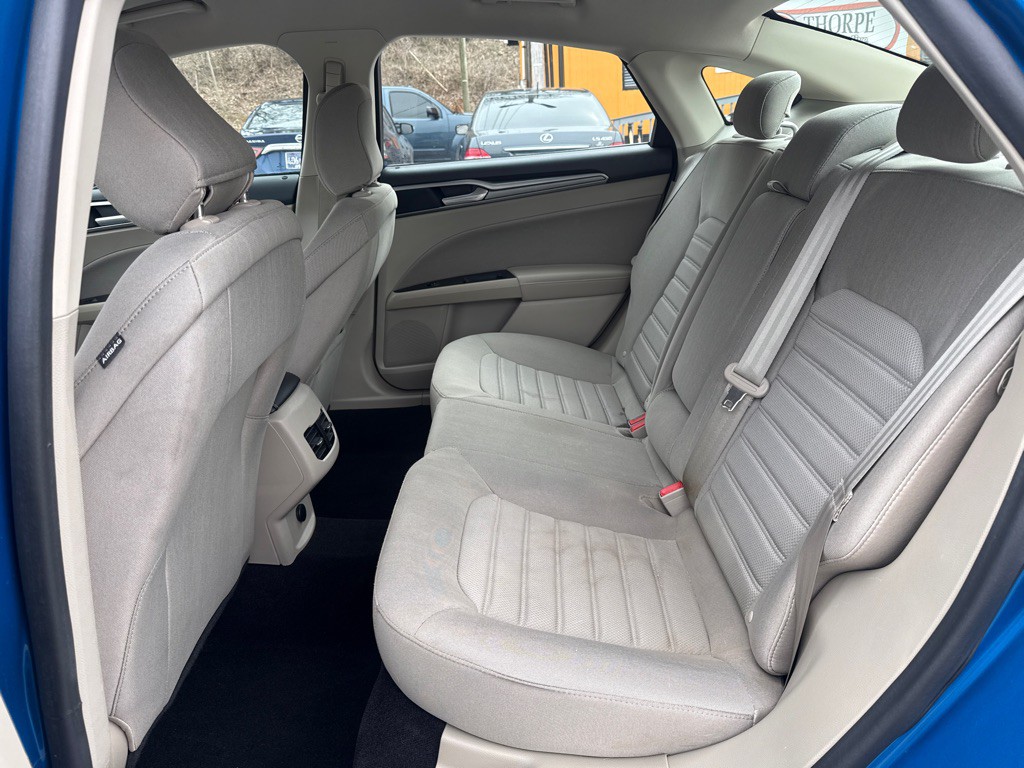 2020 Ford Fusion Image 26