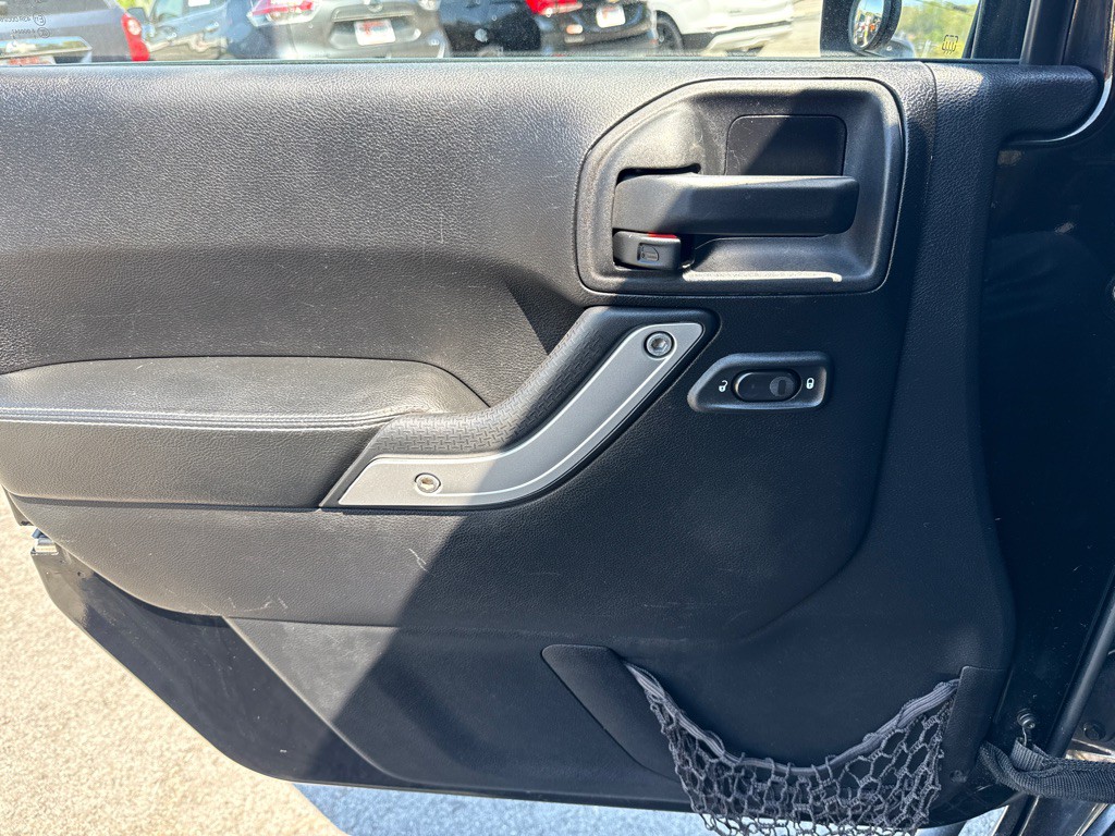 2014 Jeep Wrangler Unlimited Image 21