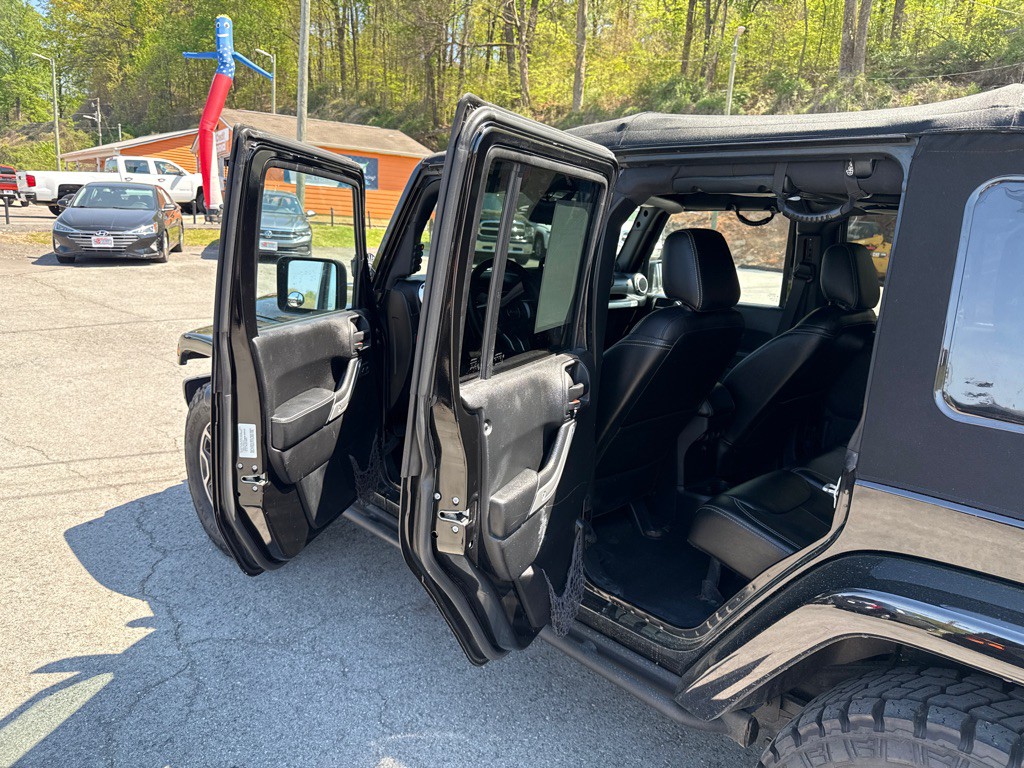 2014 Jeep Wrangler Unlimited Image 25