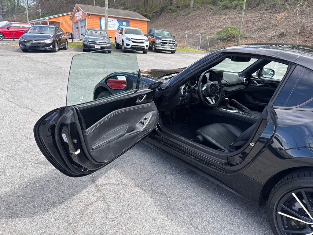 2025 Mazda MX-5 Miata Image 9