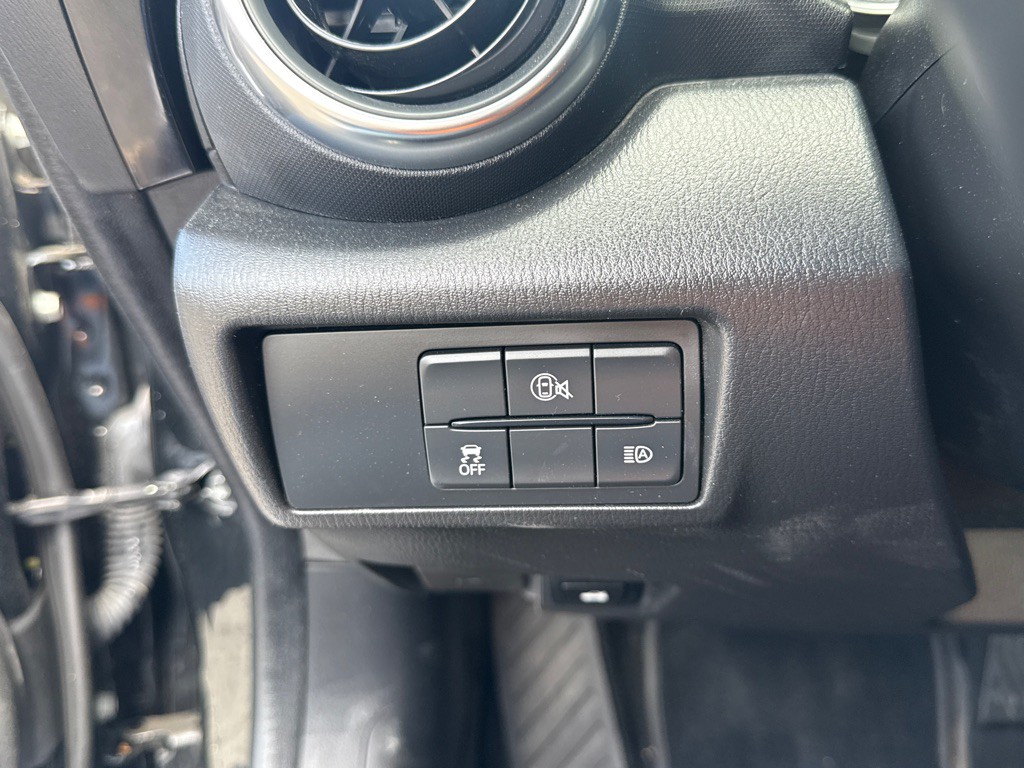 2025 Mazda MX-5 Miata Image 27