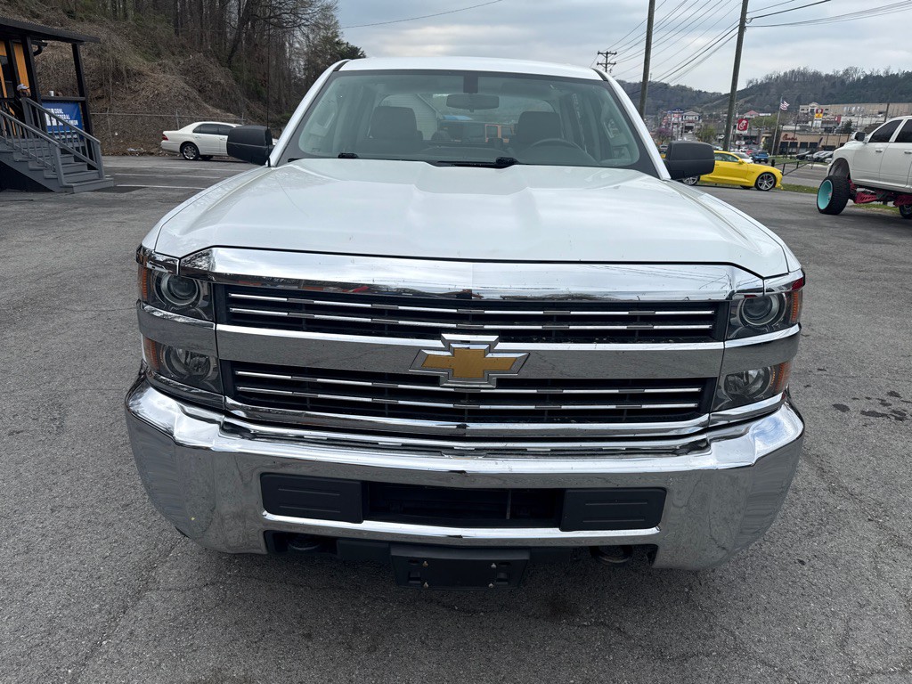 2017 Chevrolet Silverado 1500 Image 2