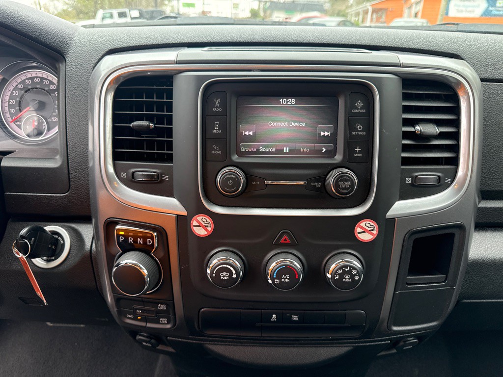 2024 RAM 1500 Image 16