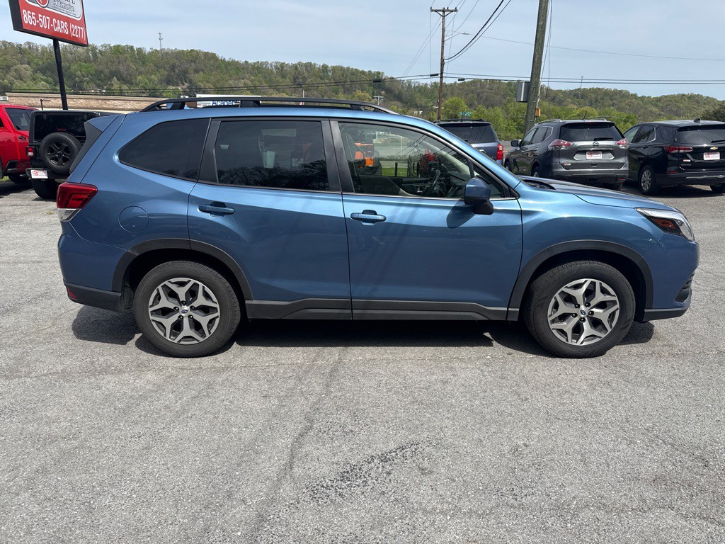 2023 Subaru Forester Image 8