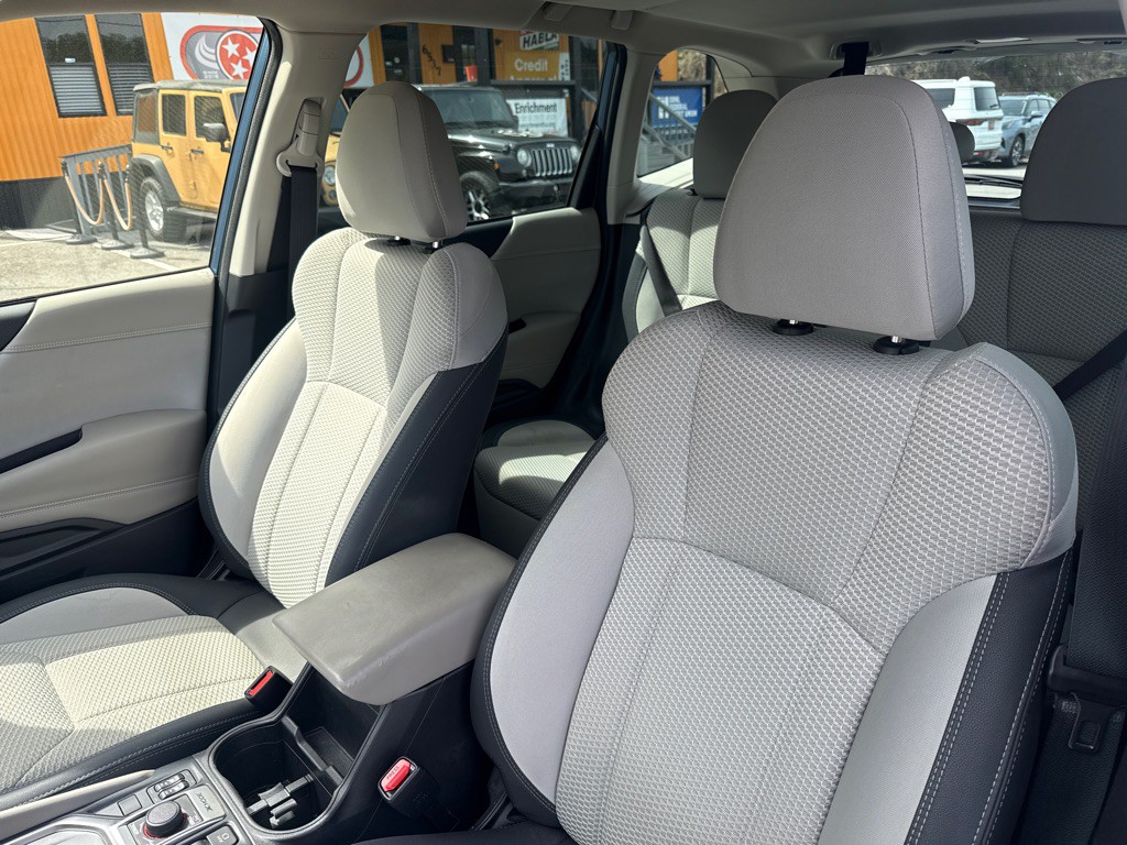 2023 Subaru Forester Image 12