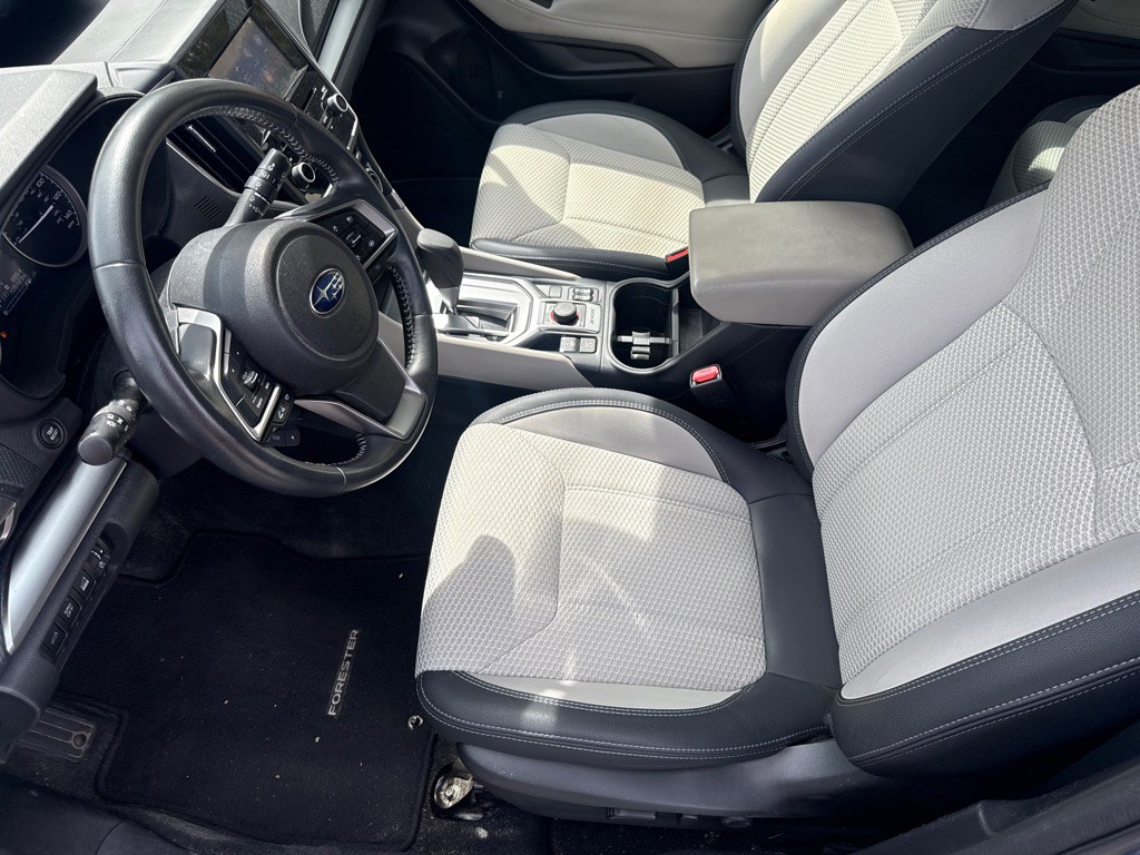 2023 Subaru Forester Image 13