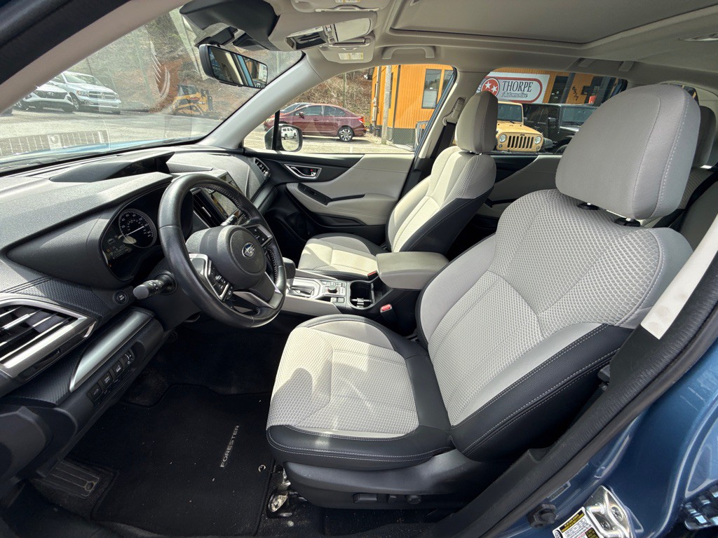2023 Subaru Forester Image 25