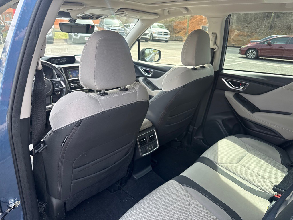 2023 Subaru Forester Image 27