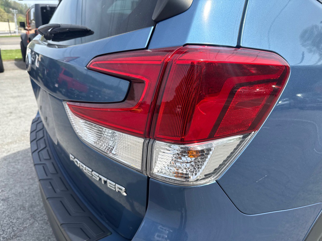 2023 Subaru Forester Image 36