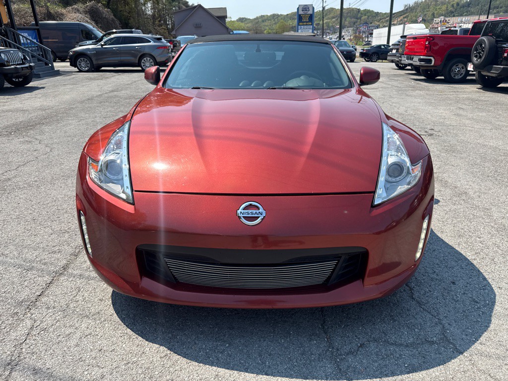 2013 Nissan 370Z Image 2