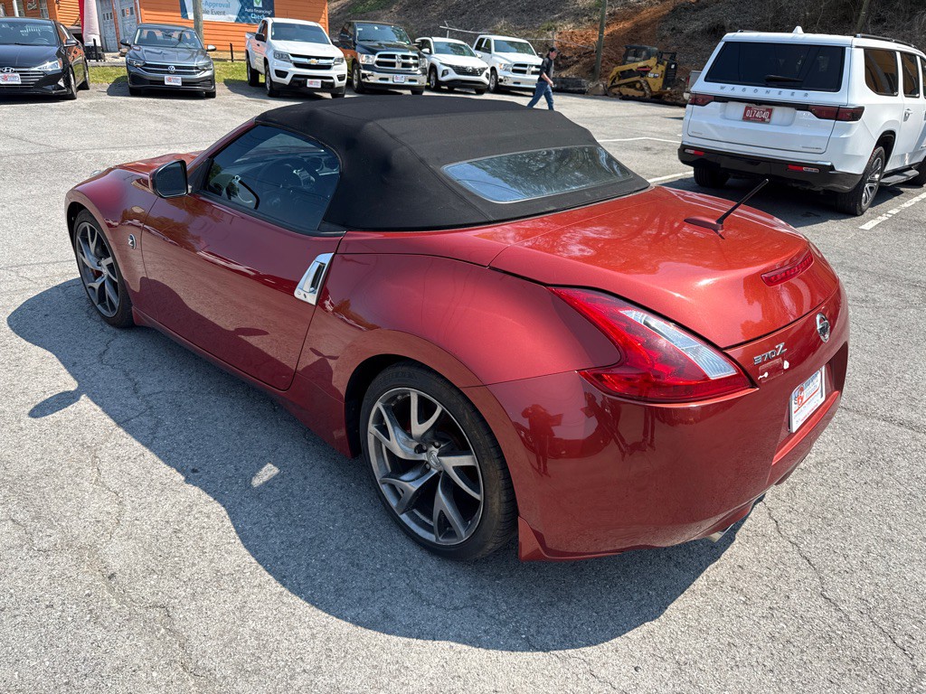 2013 Nissan 370Z Image 5