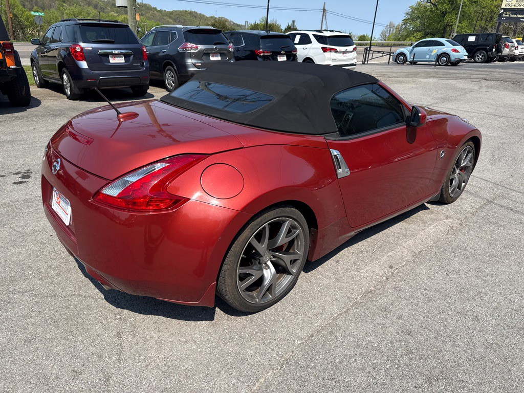 2013 Nissan 370Z Image 7