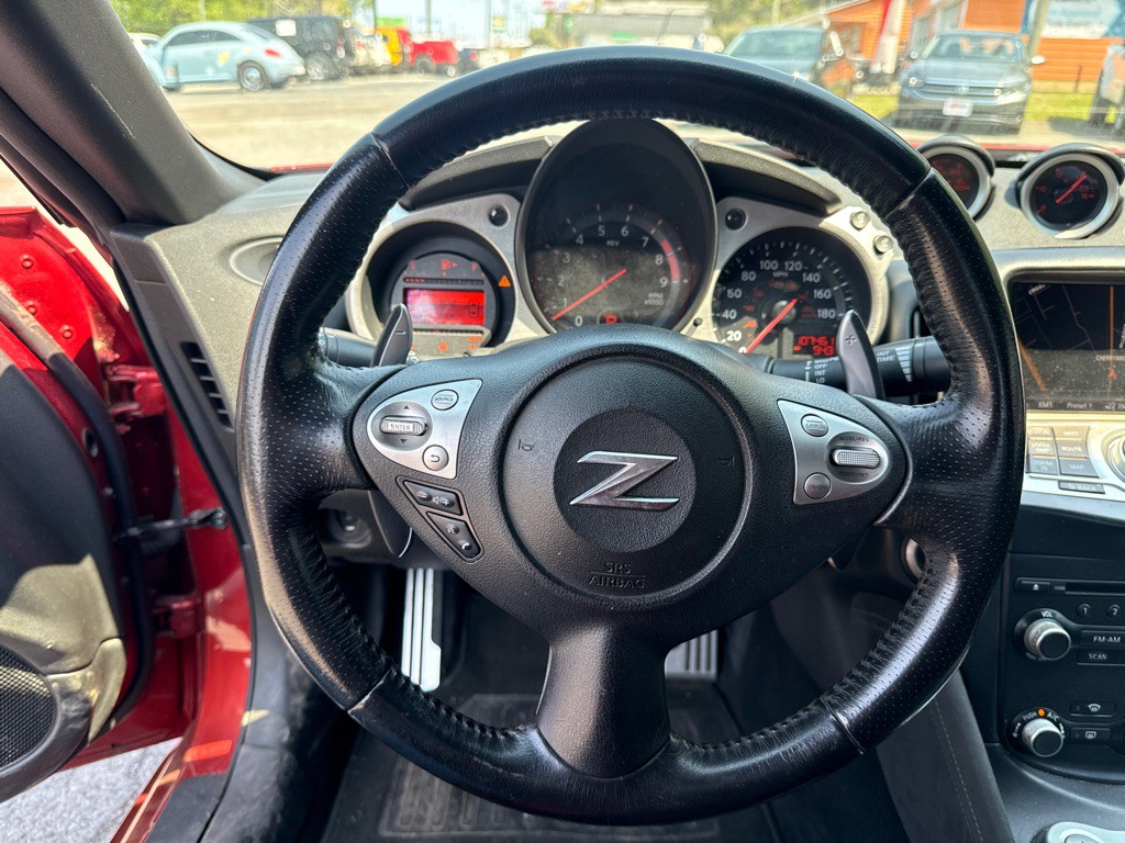 2013 Nissan 370Z Image 14