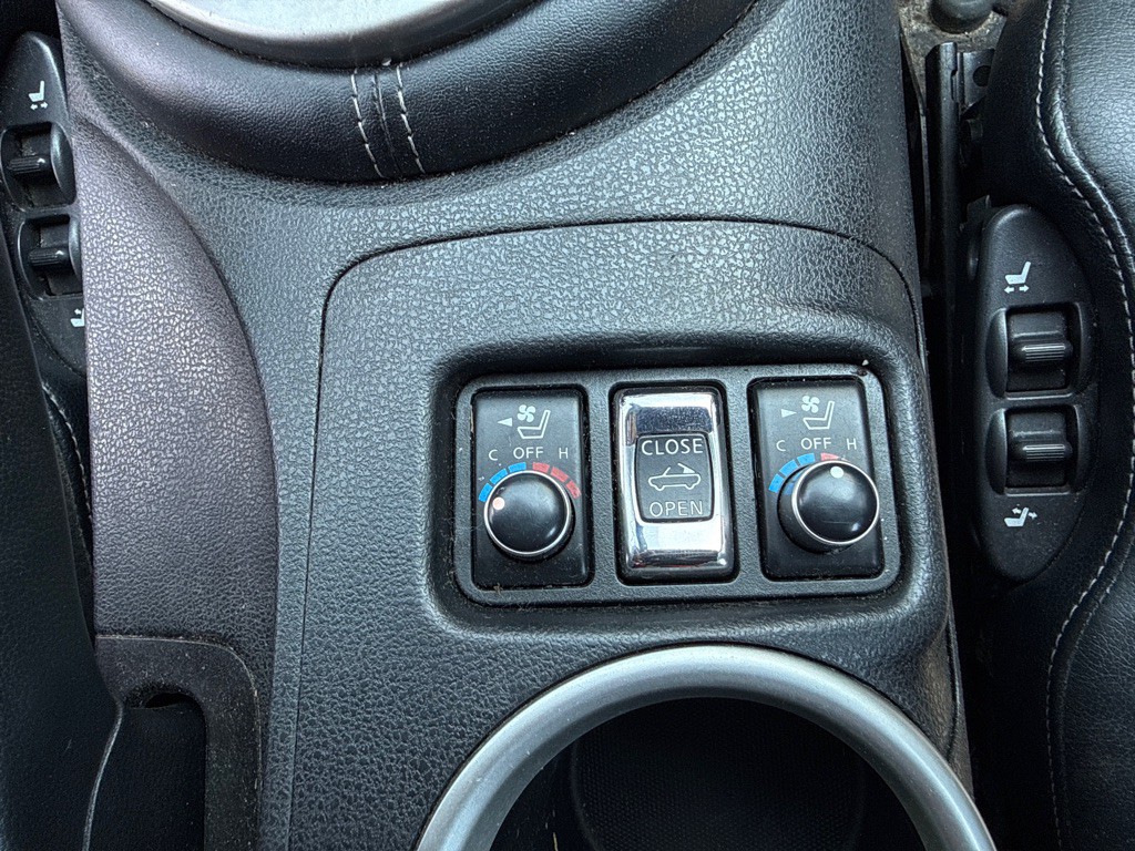 2013 Nissan 370Z Image 19