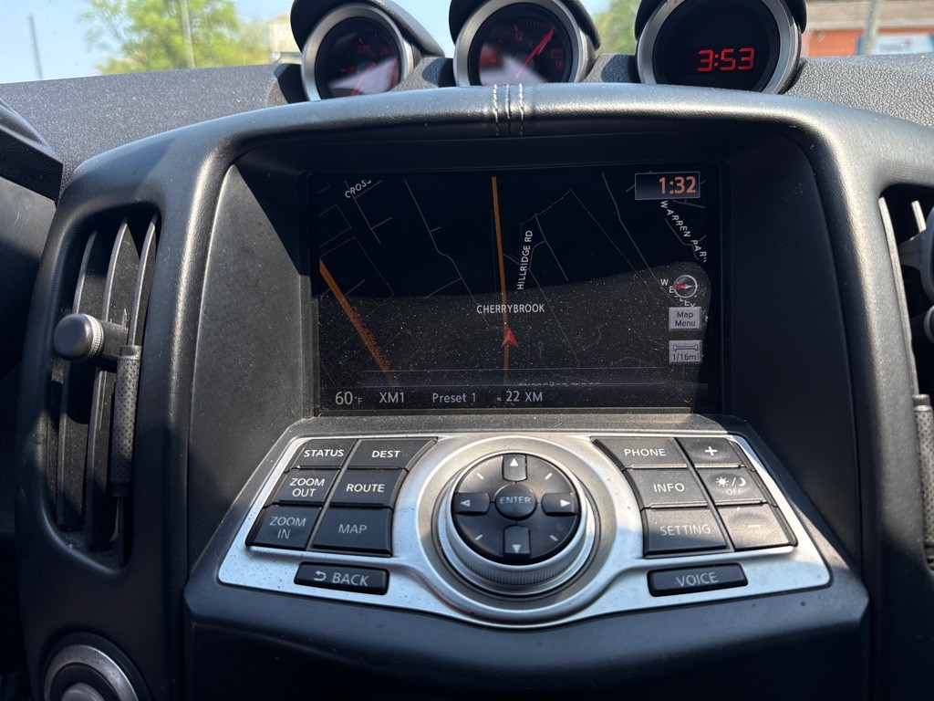 2013 Nissan 370Z Image 22