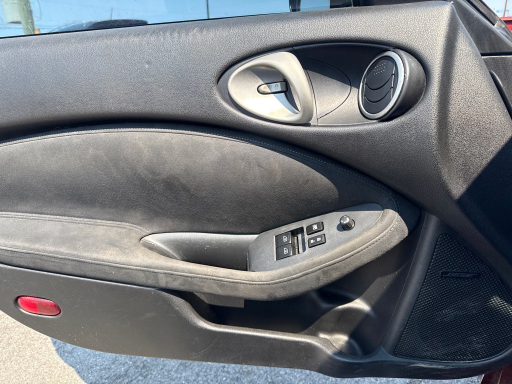2013 Nissan 370Z Image 24