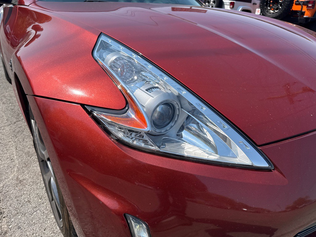 2013 Nissan 370Z Image 30