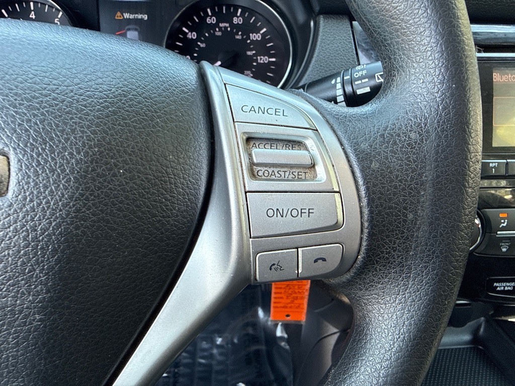 2016 Nissan Rogue Image 17