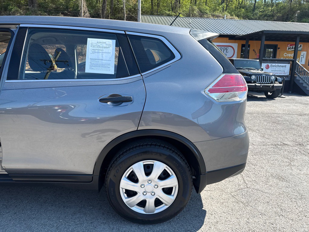2016 Nissan Rogue Image 25