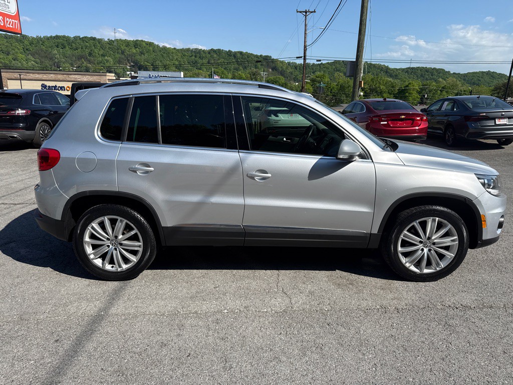 2013 Volkswagen Tiguan Image 8
