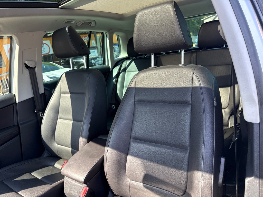 2013 Volkswagen Tiguan Image 12