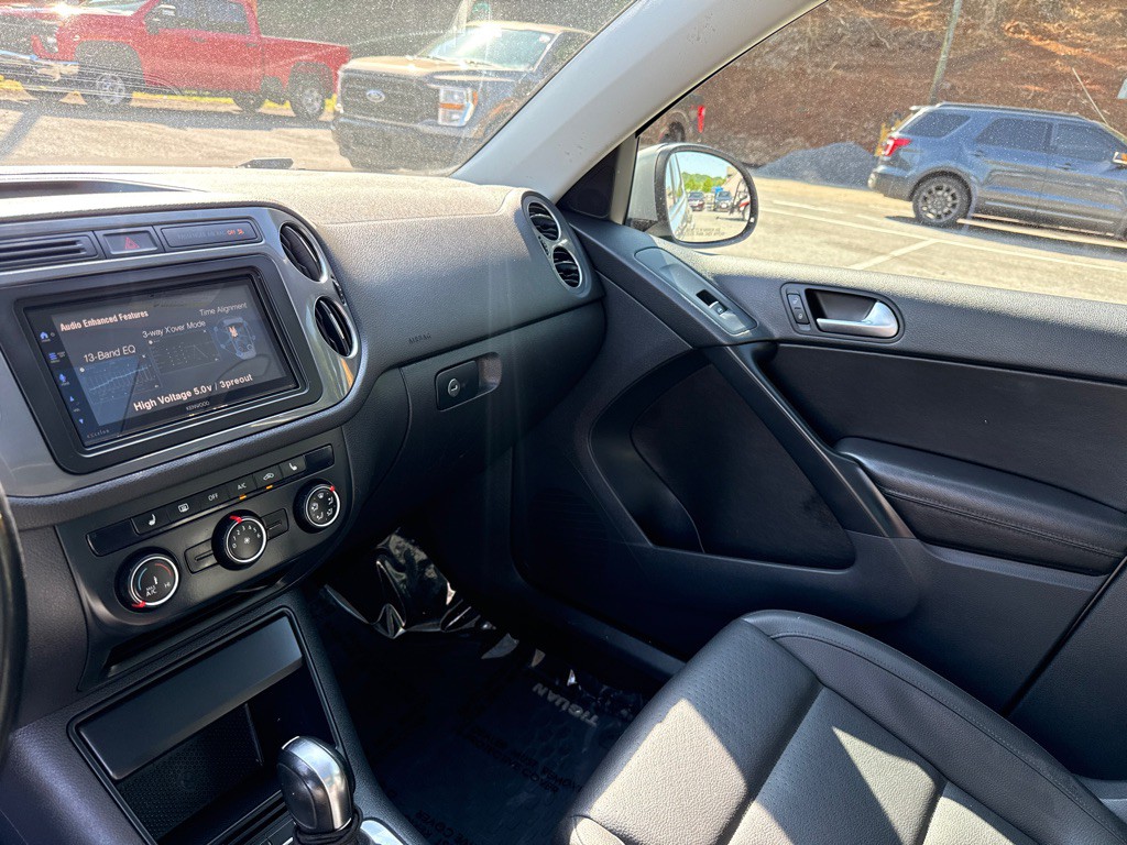 2013 Volkswagen Tiguan Image 20